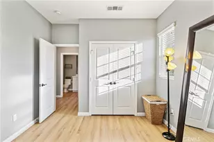 21982 Moveo Dr, Saugus, CA 91350 - Photo 37
