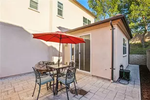 21982 Moveo Dr, Saugus, CA 91350 - Photo 47