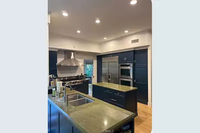 22259 Dumetz, Woodland Hills, CA 91364 - Photo 3