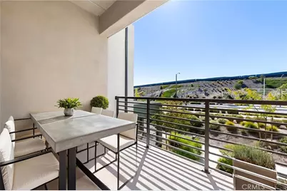 27040 Painted Sky Way, Valencia, CA 91381 - Photo 15