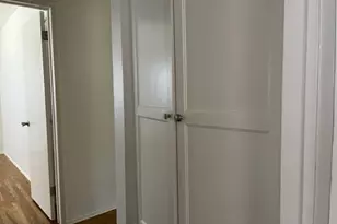 10856 Camarillo St, Toluca Lake, CA 91602 - Photo 9