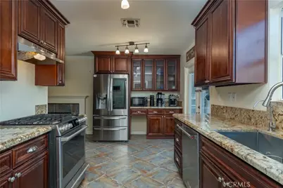 6143 Wisteria Street, Simi Valley, CA 93063 - Photo 11