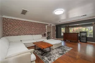 6143 Wisteria St, Simi Valley, CA 93063 - Photo 13
