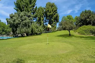 20066 Ave Of The Oaks, Newhall, CA 91321 - Photo 29