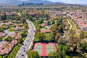 20066 Ave Of The Oaks, Newhall, CA 91321 - Photo 41