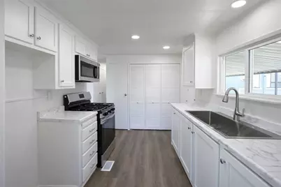 2140 Robin Avenue #2140A, Oxnard, CA 93033 - Photo 5