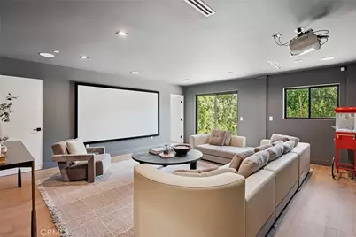 22268 Avenue San Luis, Woodland Hills, CA 91364 - Photo 21