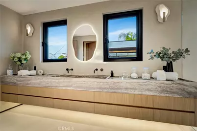 13221 Hesby, Sherman Oaks, CA 91423 - Photo 49