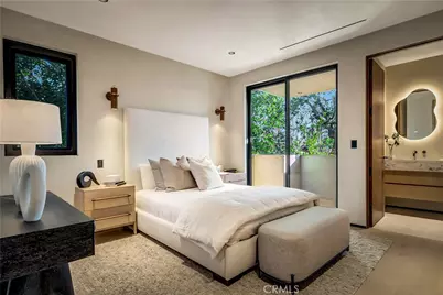 13221 Hesby, Sherman Oaks, CA 91423 - Photo 35