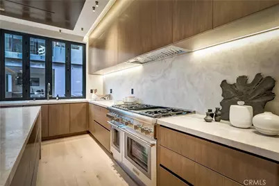 13221 Hesby, Sherman Oaks, CA 91423 - Photo 15