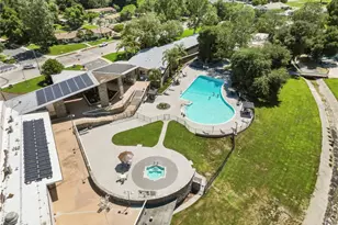 19122 Ave Of The Oaks, Newhall, CA 91321 - Photo 3