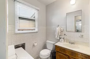 10571 Woodale, Los Angeles, CA 91345 - Photo 15