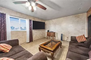 7519 Man O War St, Bakersfield, CA 93307 - Photo 15