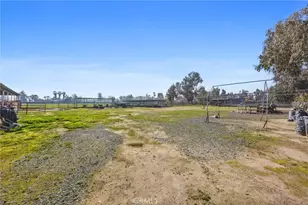 7519 Man O War St, Bakersfield, CA 93307 - Photo 41