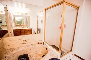 5327 Wilkinson Ave, Valley Village, CA 91607 - Photo 23