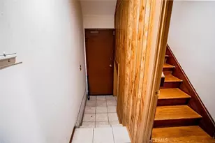 5327 Wilkinson Ave, Valley Village, CA 91607 - Photo 29