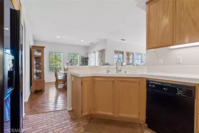 28003 Dickason, Valencia, CA 91354 - Photo 19