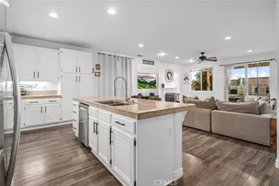 4048 J-9, Lancaster, CA 93536 - Photo 15