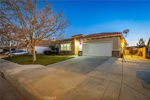 4048 J-9, Lancaster, CA 93536 - Photo 5