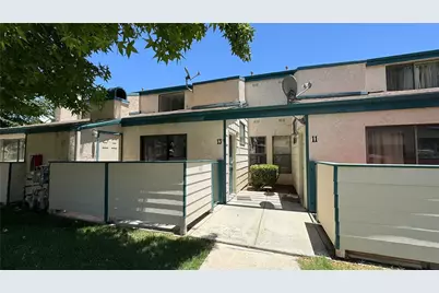 44460 15th Street #13, Lancaster, CA 93535 - Photo 1
