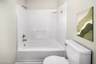 9663 Mendiburu, California City, CA 93505 - Photo 21