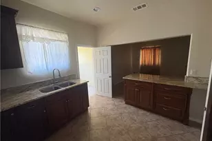 3395 Franklin Ave, Riverside, CA 92507 - Photo 13