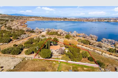 329 E Lago Lindo Road, Palmdale, CA 93550 - Photo 5