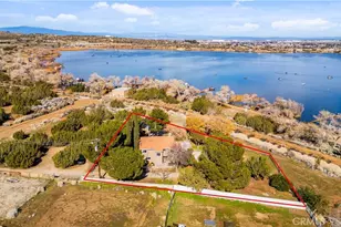 329 E Lago Lindo Rd, Palmdale, CA 93550 - Photo 5