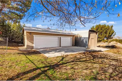 329 E Lago Lindo Road, Palmdale, CA 93550 - Photo 13