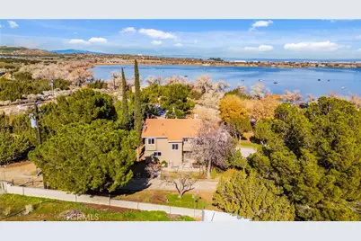 329 E Lago Lindo Road, Palmdale, CA 93550 - Photo 31