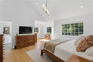 5501 Fairgrange Dr, Agoura Hills, CA 91301 - Photo 23