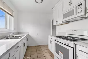 961 W 47th St, Los Angeles, CA 90037 - Photo 25