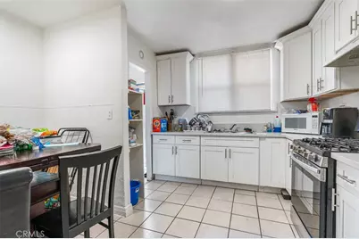 961 W 47th Street, Los Angeles, CA 90037 - Photo 7