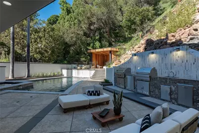 2638 Zorada Drive, Los Angeles, CA 90046 - Photo 55