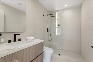 2638 Zorada Dr, Los Angeles, CA 90046 - Photo 39