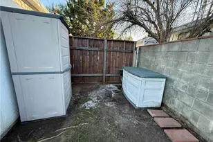 18237 Valley Vista, Tarzana, CA 91356 - Photo 19