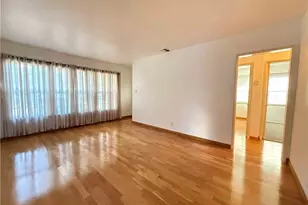 18237 Valley Vista, Tarzana, CA 91356 - Photo 3