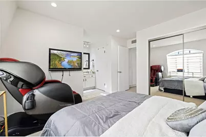 7862 W Manchester, Playa del Rey, CA 90293 - Photo 19