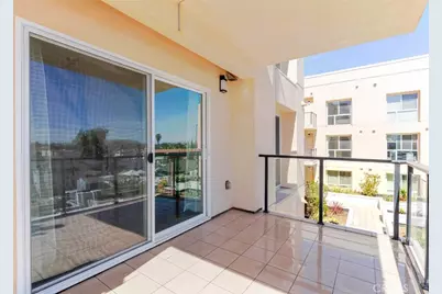 1598 Long Beach Boulevard #305, Long Beach, CA 90813 - Photo 33