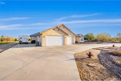 8346 W Avenue D4, Lancaster, CA 93536 - Photo 3