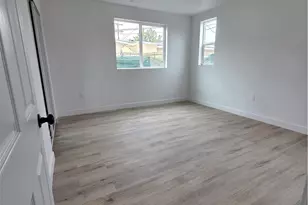 2415 Stanford Ave, Los Angeles, CA 90011 - Photo 5