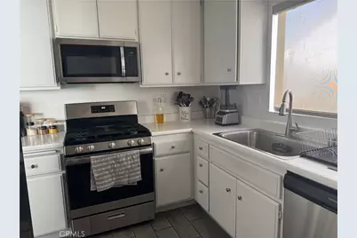 2071 Candice, Rosamond, CA 93560 - Photo 5