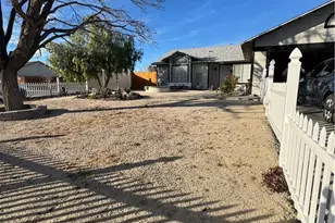 2071 Candice, Rosamond, CA 93560 - Photo 37