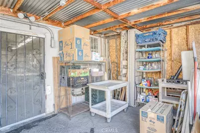 7235 Owensmouth, Canoga Park, CA 91303 - Photo 15