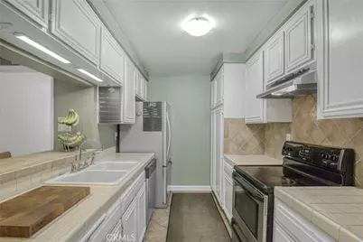 5334 Lindley Avenue #219, Encino, CA 91316 - Photo 7