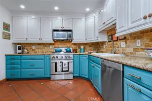 14529 Weddington, Sherman Oaks, CA 91411 - Photo 13