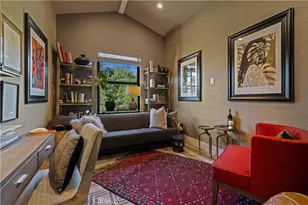 17929 Martha St, Encino, CA 91316 - Photo 19