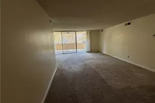 330 W California Blvd, Pasadena, CA 91105 - Photo 11