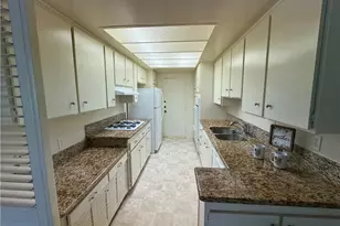 330 W California Blvd, Pasadena, CA 91105 - Photo 15