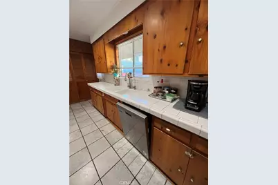 1335 N Niagara Street, Burbank, CA 91505 - Photo 9